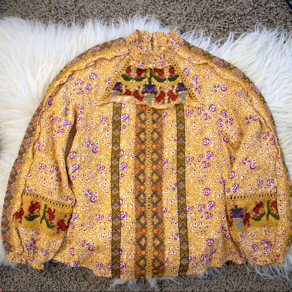 Anthropologie Maeve goldie embroidered top